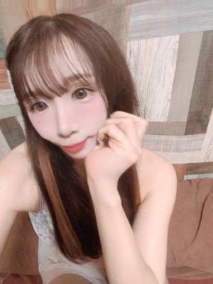 アイナ 28歳