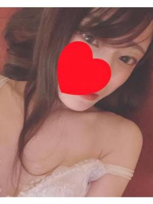 シズナ 23歳