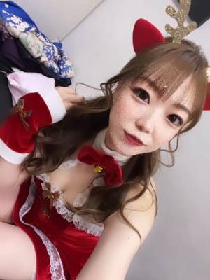 エマ 27歳