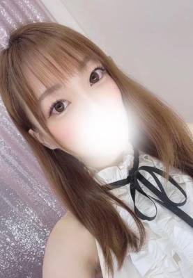 エマ 27歳