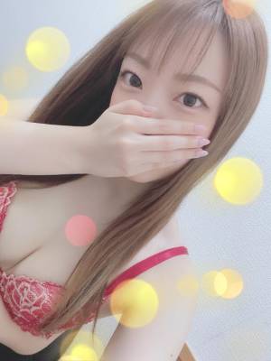 エマ 27歳