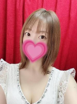 エマ 27歳