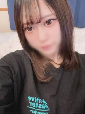 モモ 20歳