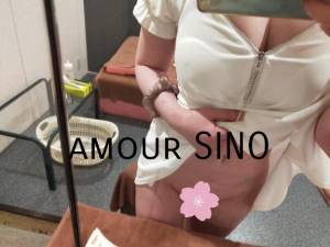 シノ 24歳