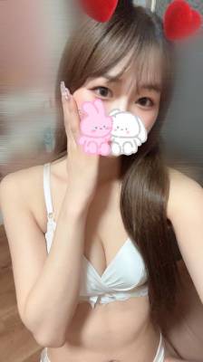 ユイ 21歳
