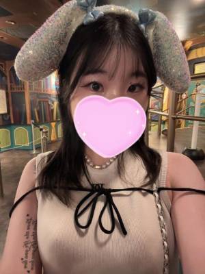なこ 22歳