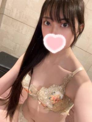 かすみ 23歳