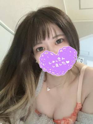 かりな 20歳