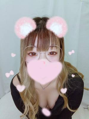 しおり 20歳