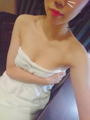 かえで 23歳