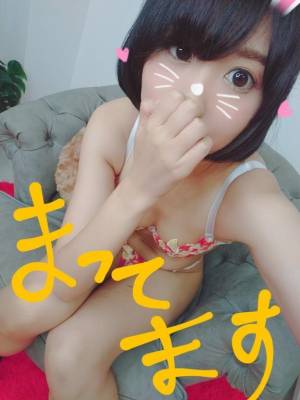 かえで 23歳