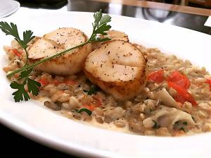 聖（ひじり） 36歳