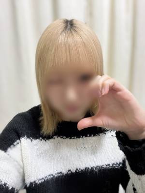 りこ 18歳