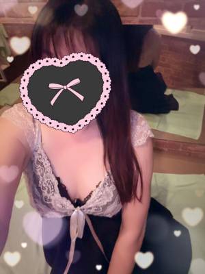 七尾あずさ 44歳