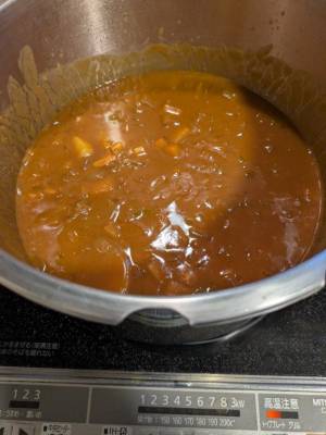 岡本　みや 48歳