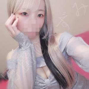 あずみ 24歳