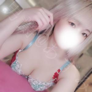 あずみ 24歳