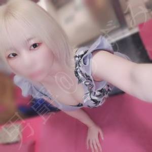 あずみ 24歳