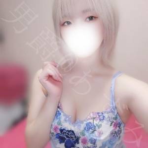 あずみ 24歳