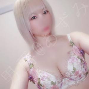 あずみ 24歳
