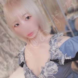 あずみ 24歳