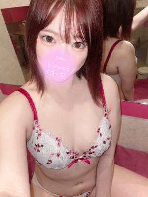 みな 24歳