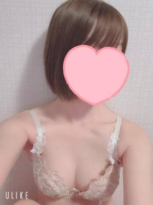 ななみ 23歳