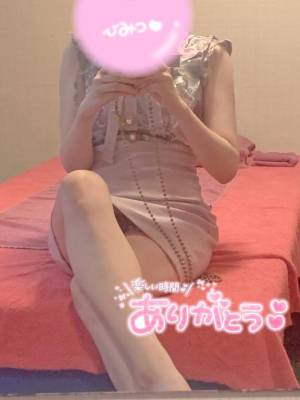 ねおん 22歳