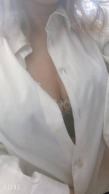 西原りょうか 27歳