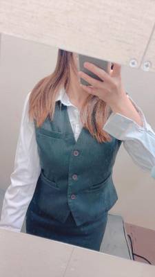 西原りょうか 27歳