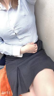 西原りょうか 27歳