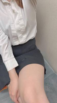 西原りょうか 27歳