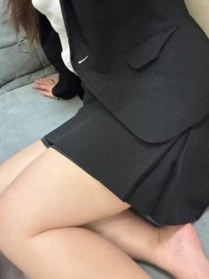 西原りょうか 27歳