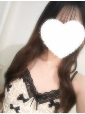 えれな 20歳