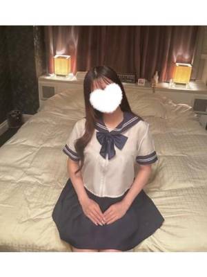 えれな 20歳