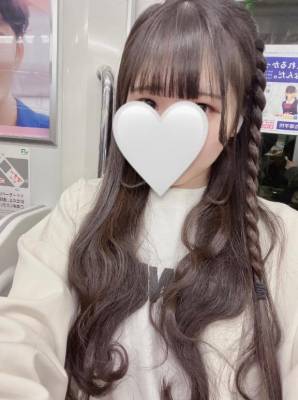 りこ 20歳