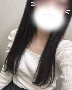 みやび 23歳