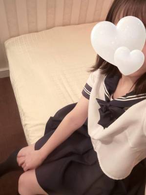 りり 23歳
