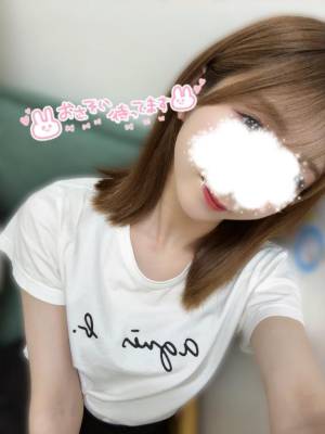 ゆか 23歳