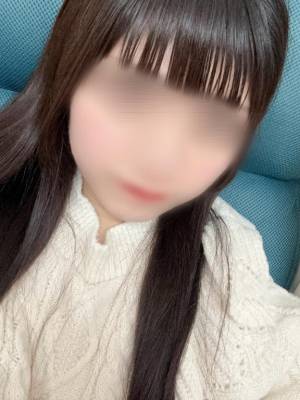 もな 20歳