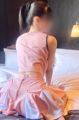 アナ 20歳