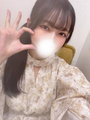 まい 20歳