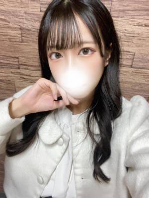 まい 20歳