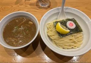 らら 22歳