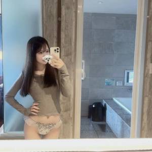 ななせ 20歳