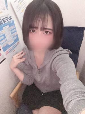 まこ 18歳