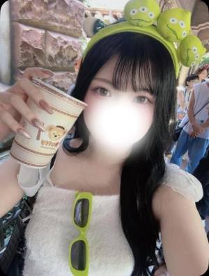 ひなみ 22歳