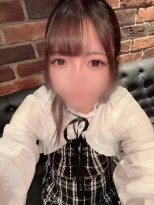 にな 20歳