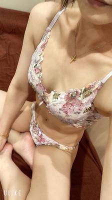 ネオン 26歳