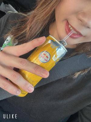 ネオン 26歳